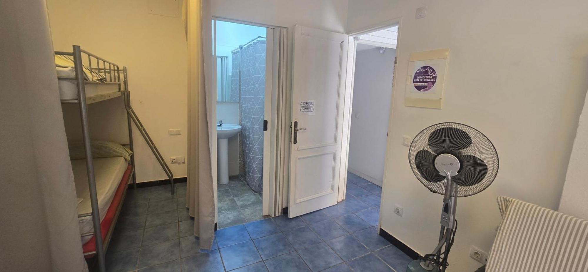 Albergue Cristina Habitaciones Con Bano Privado Y Mini Cocina Corralejo Chambre photo
